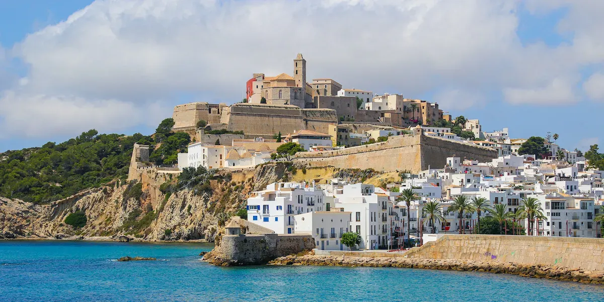 Prozkoumejte Dalt Vila