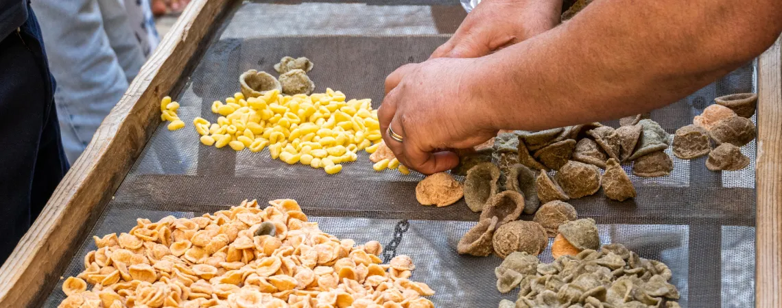 Tradiční výroba těstovin orecchiette