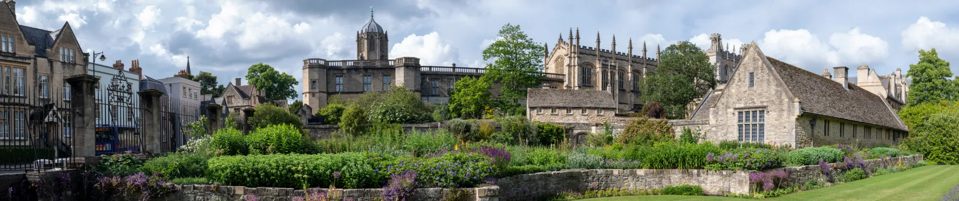 Oxfordská univerzita