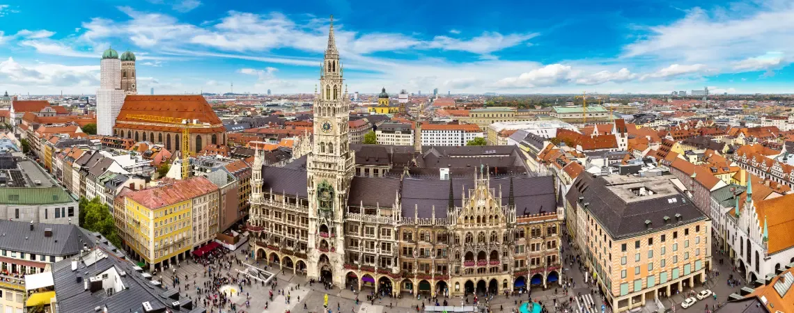 Nová radnice s orlojem