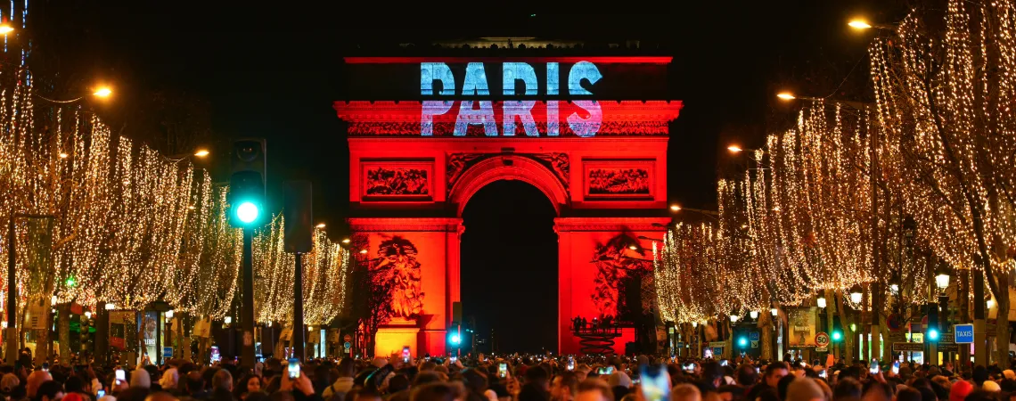 Silvestr na Champs-Élysées