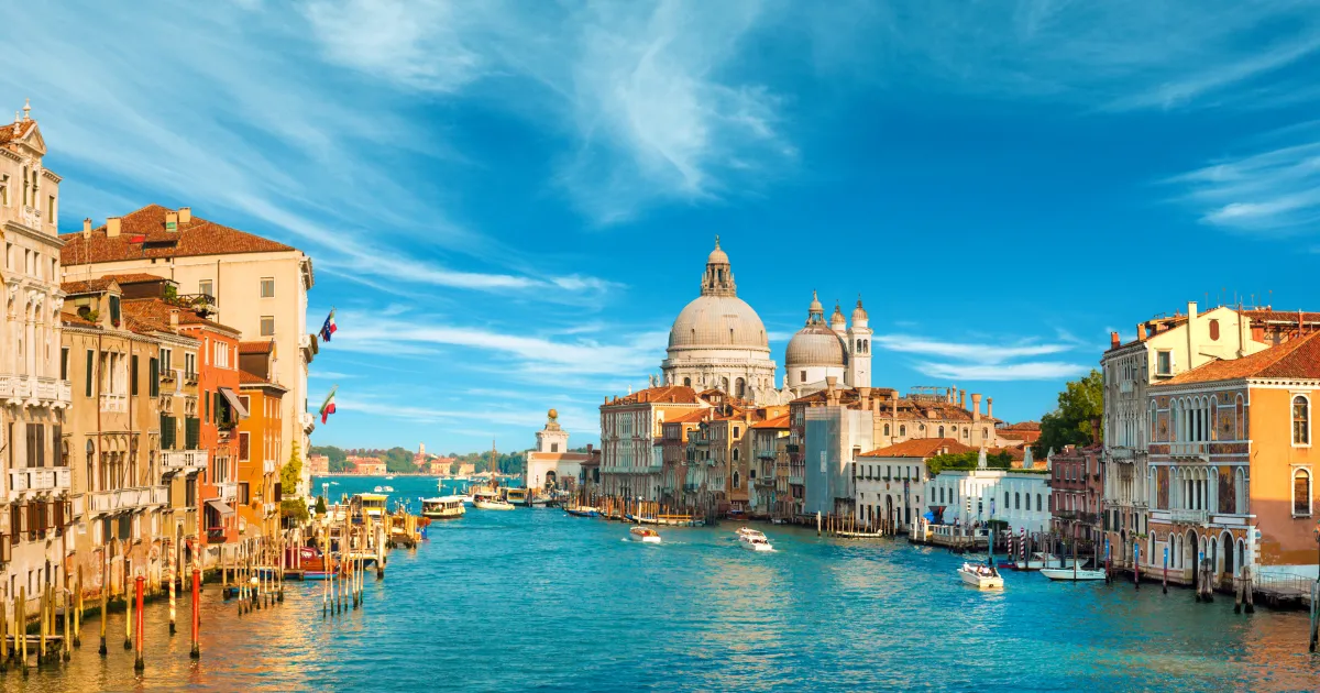 Jak se dostat z letiště Marco Polo do Benátek?