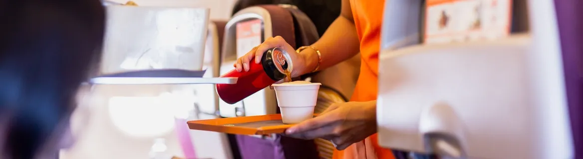 Catering na palubě | Letenky od STUDENT AGENCY