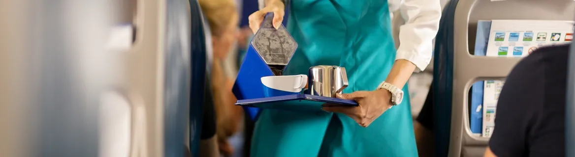 Catering na palubě | Letenky od STUDENT AGENCY