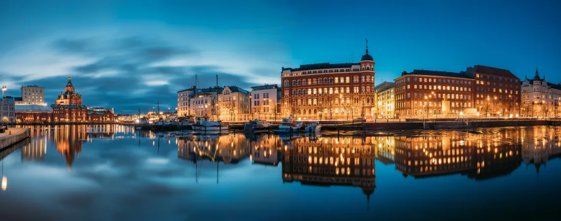 noční ulice Kanavaranta