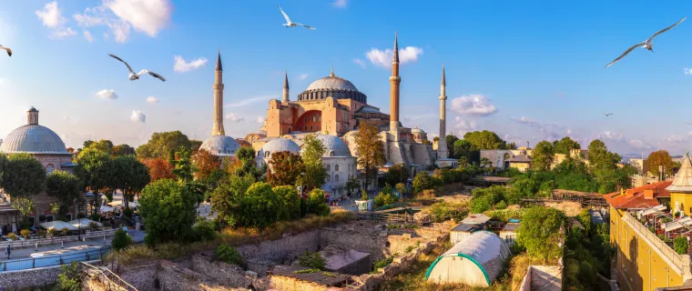 Turecko, Istanbul | Levné letenky do STUDENT AGENCY