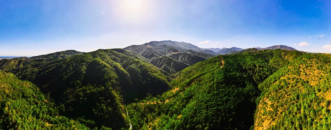 Hory v oblasti Istán