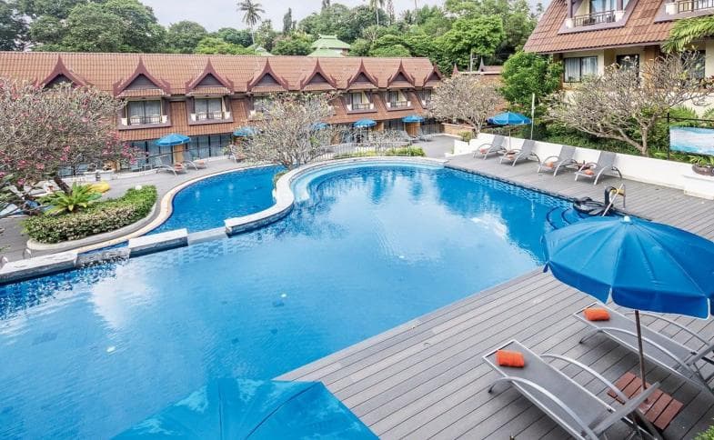 Thajsko, Phuket a Phi Phi, Phuket, Karon Beach