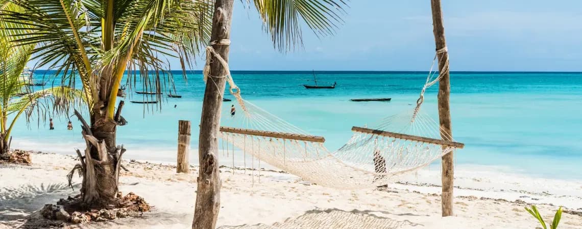 Pláž na Zanzibaru