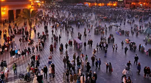 Pohyb ve skupině lidí Pohyb ve skupině lidí