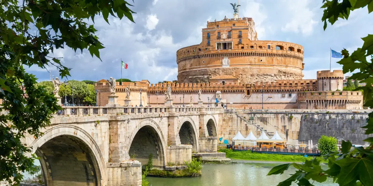 Řím – historie na každém kroku Řím – historie na každém kroku