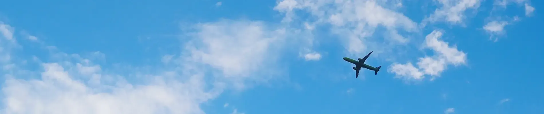 Airplane - STUDENT AGENCY