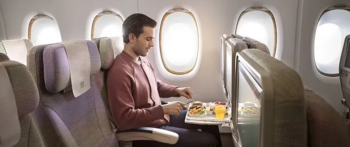 Emirates, economy class | Levné letenky od STUDENT AGENCY