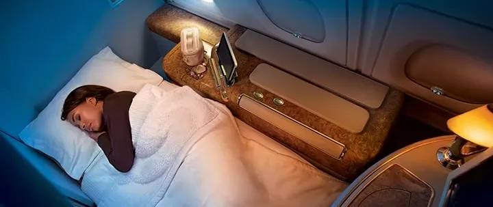 Emirates, first class | Levné letenky od STUDENT AGENCY