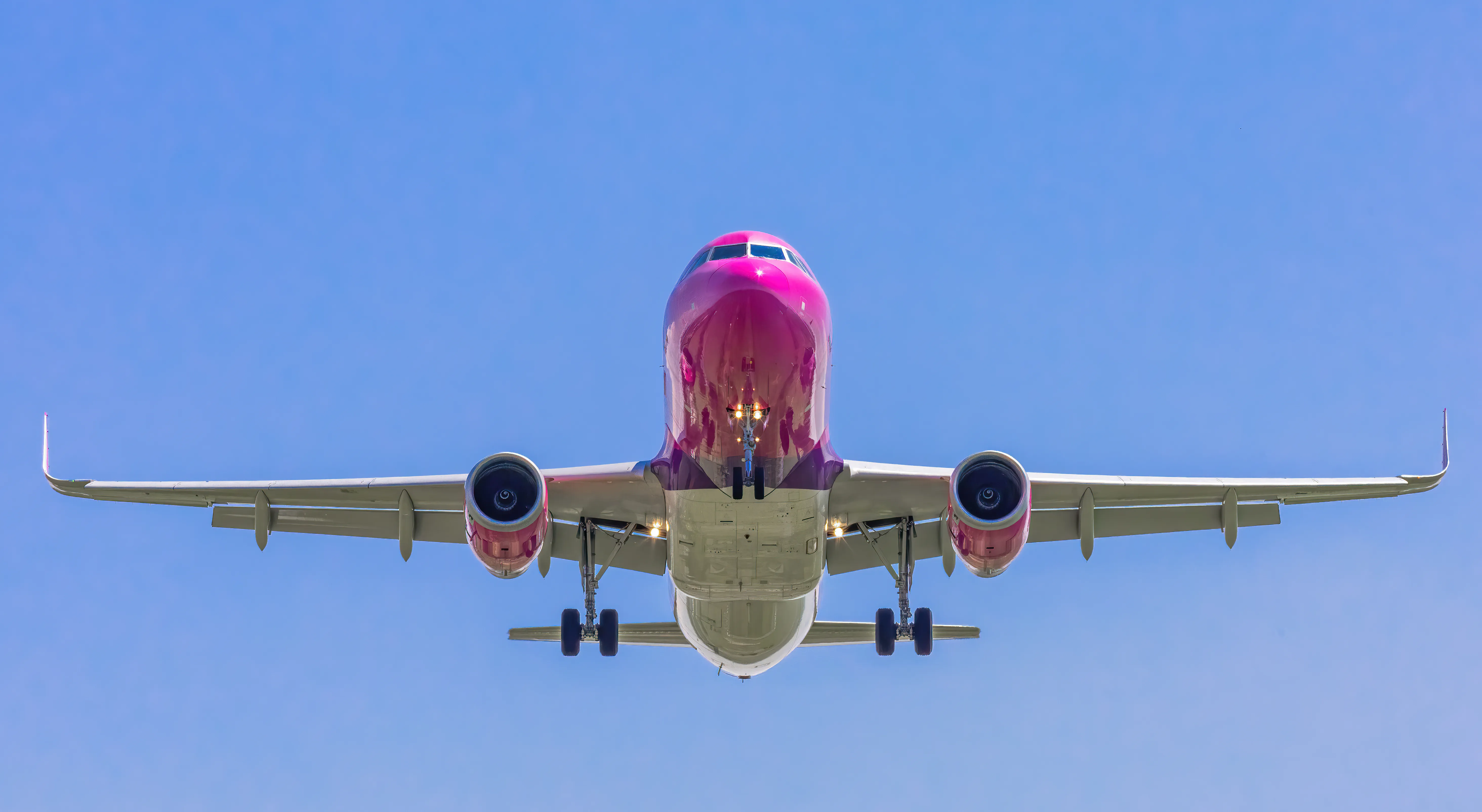 Wizz Air uzavře základnu ve Vídni a ukončí odtud veškeré lety Wizz Air uzavře základnu ve Vídni a ukončí odtud veškeré lety