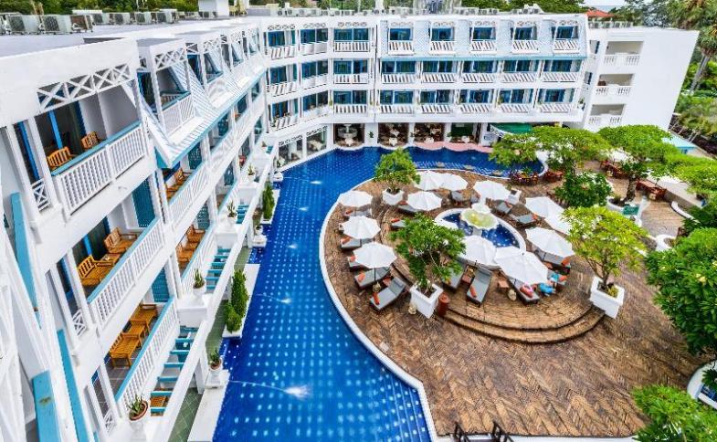 Thajsko, Phuket a Phi Phi, Phuket, Karon Beach