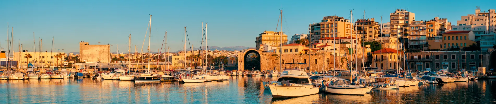 Přístav v Heraklionu Přístav v Heraklionu