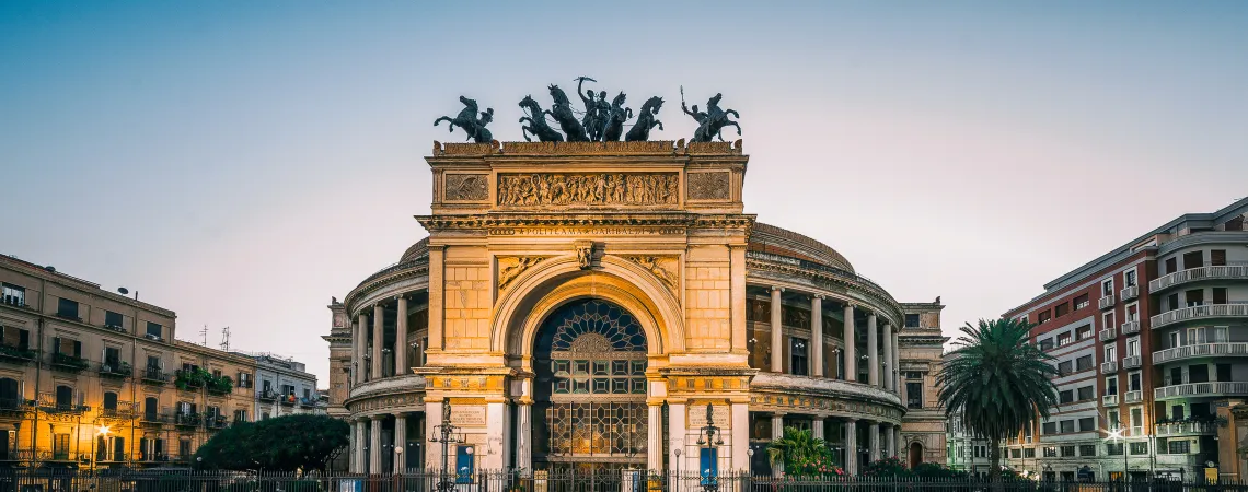 Divadlo Politeama Divadlo Politeama